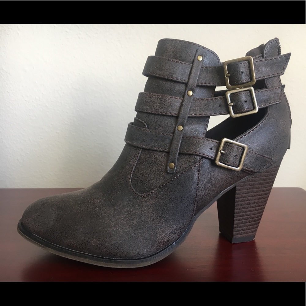 Size 10 Brown booties